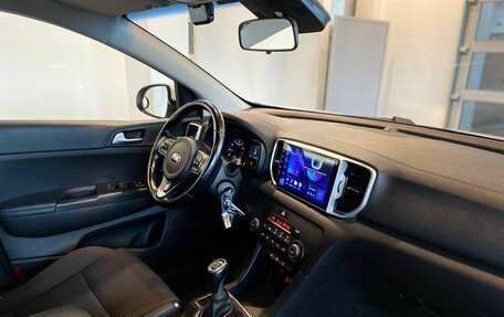 KIA Sportage IV рестайлинг, 2018 год, 1 930 000 рублей, 12 фотография