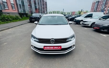 Volkswagen Jetta VI, 2015 год, 800 000 рублей, 1 фотография