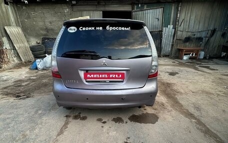 Mitsubishi Grandis, 2006 год, 570 000 рублей, 3 фотография