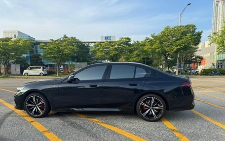 BMW 5 серия, 2025 год, 8 980 000 рублей, 2 фотография