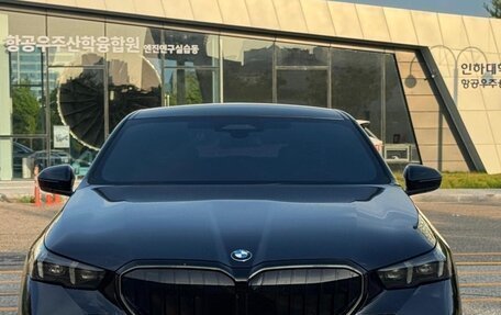 BMW 5 серия, 2025 год, 8 980 000 рублей, 7 фотография