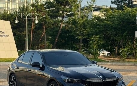 BMW 5 серия, 2025 год, 8 980 000 рублей, 6 фотография