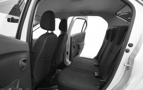 Renault Logan II, 2017 год, 789 000 рублей, 17 фотография
