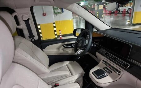 Mercedes-Benz V-Класс, 2024 год, 14 930 000 рублей, 12 фотография