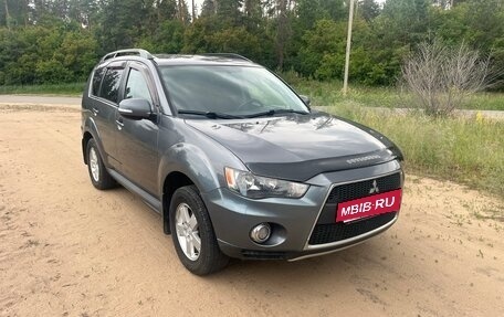 Mitsubishi Outlander III рестайлинг 3, 2011 год, 950 000 рублей, 3 фотография