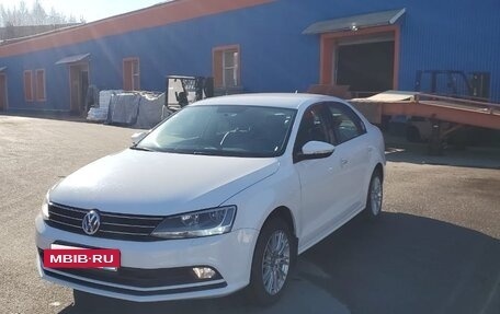 Volkswagen Jetta VI, 2015 год, 800 000 рублей, 7 фотография