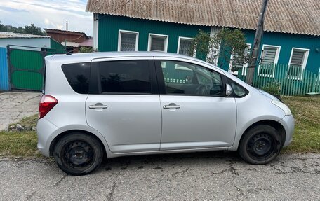 Toyota Ractis I, 2007 год, 570 000 рублей, 4 фотография