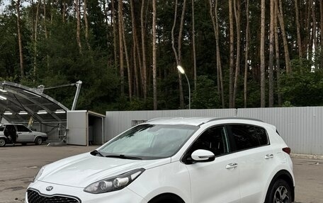 KIA Sportage IV рестайлинг, 2019 год, 2 350 000 рублей, 1 фотография