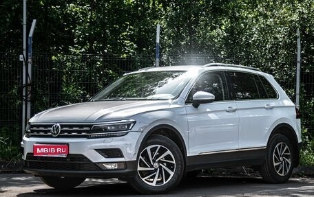 Volkswagen Tiguan II, 2018 год, 1 900 000 рублей, 1 фотография