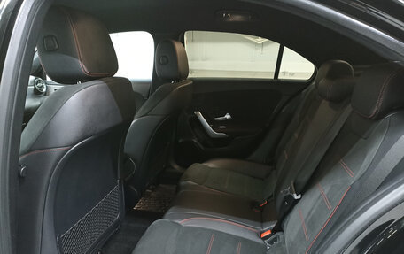 Mercedes-Benz A-Класс, 2018 год, 2 249 000 рублей, 16 фотография