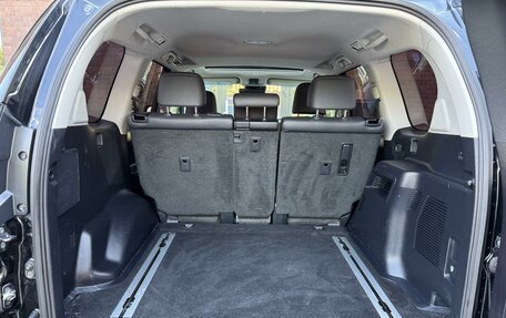 Toyota Land Cruiser Prado 150 рестайлинг 2, 2017 год, 3 990 000 рублей, 15 фотография