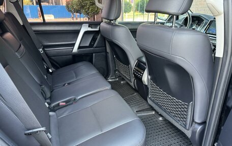 Toyota Land Cruiser Prado 150 рестайлинг 2, 2017 год, 3 990 000 рублей, 30 фотография