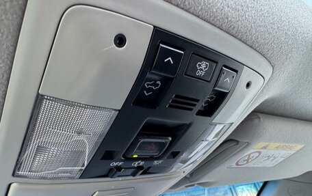 Toyota Land Cruiser Prado 150 рестайлинг 2, 2017 год, 3 990 000 рублей, 28 фотография