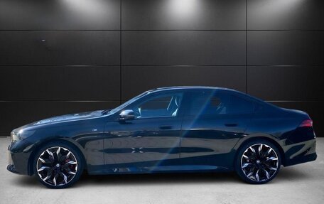 BMW 5 серия, 2025 год, 8 980 000 рублей, 2 фотография