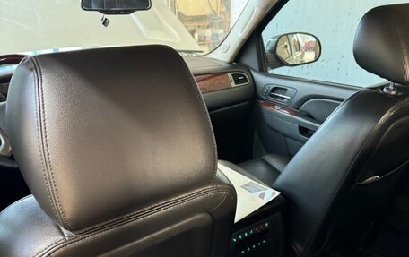 Chevrolet Tahoe III, 2014 год, 2 300 000 рублей, 16 фотография