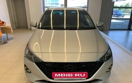 Hyundai Solaris II рестайлинг, 2021 год, 1 630 000 рублей, 2 фотография