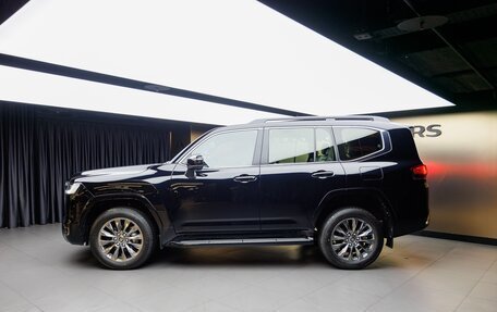 Toyota Land Cruiser, 2024 год, 12 000 000 рублей, 4 фотография