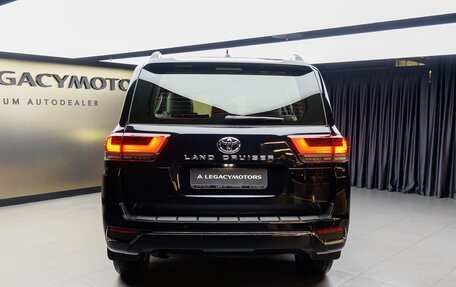 Toyota Land Cruiser, 2024 год, 12 000 000 рублей, 5 фотография