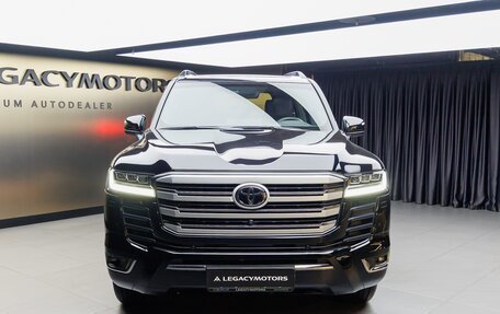 Toyota Land Cruiser, 2024 год, 12 000 000 рублей, 3 фотография