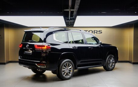 Toyota Land Cruiser, 2024 год, 12 000 000 рублей, 6 фотография