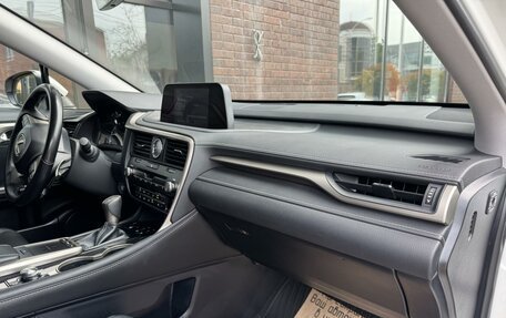 Lexus RX IV рестайлинг, 2019 год, 4 595 000 рублей, 14 фотография