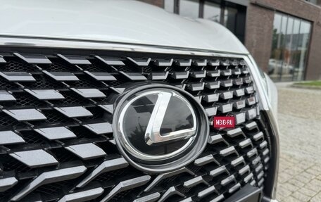 Lexus RX IV рестайлинг, 2019 год, 4 595 000 рублей, 13 фотография