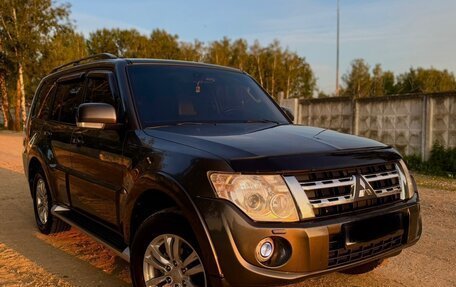 Mitsubishi Pajero IV, 2012 год, 2 070 000 рублей, 1 фотография