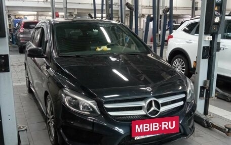 Mercedes-Benz B-Класс, 2018 год, 1 785 000 рублей, 2 фотография