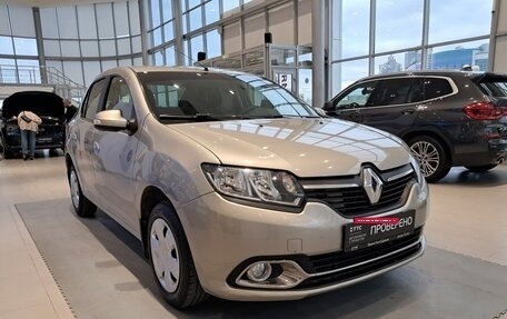 Renault Logan II, 2016 год, 675 000 рублей, 3 фотография