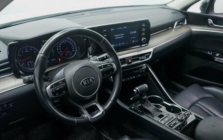 KIA K5, 2021 год, 2 800 000 рублей, 9 фотография