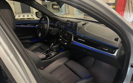 BMW 5 серия, 2017 год, 3 100 000 рублей, 14 фотография