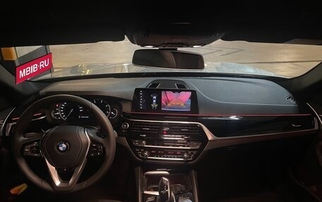 BMW 5 серия, 2017 год, 3 100 000 рублей, 17 фотография
