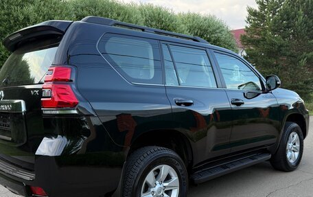 Toyota Land Cruiser Prado 150 рестайлинг 2, 2022 год, 5 750 000 рублей, 2 фотография