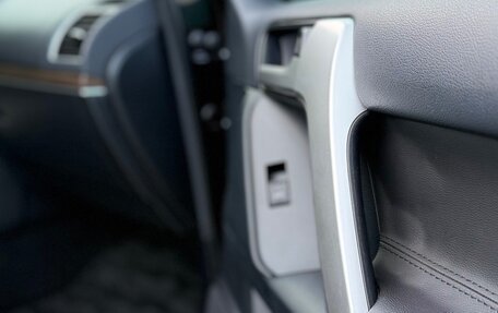 Toyota Land Cruiser Prado 150 рестайлинг 2, 2022 год, 5 750 000 рублей, 17 фотография