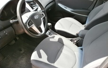 Hyundai Solaris II рестайлинг, 2012 год, 928 000 рублей, 9 фотография