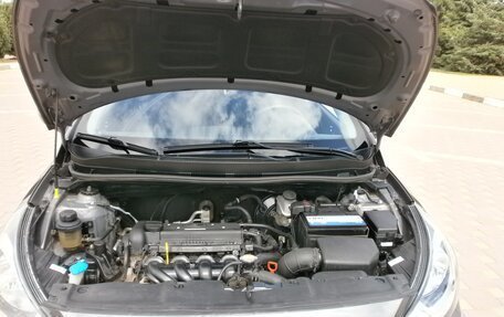 Hyundai Solaris II рестайлинг, 2012 год, 928 000 рублей, 27 фотография