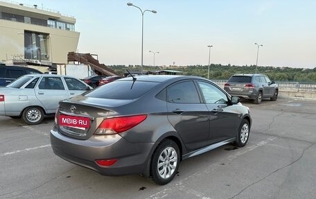 Hyundai Solaris II рестайлинг, 2012 год, 560 000 рублей, 2 фотография