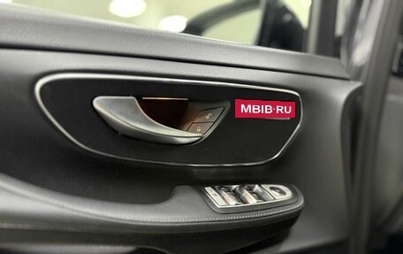 Mercedes-Benz V-Класс, 2022 год, 9 100 000 рублей, 13 фотография