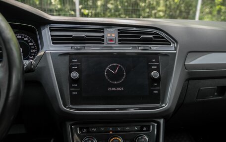 Volkswagen Tiguan II, 2018 год, 1 900 000 рублей, 7 фотография