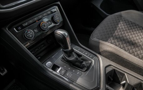 Volkswagen Tiguan II, 2018 год, 1 900 000 рублей, 9 фотография