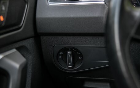 Volkswagen Tiguan II, 2018 год, 1 900 000 рублей, 11 фотография