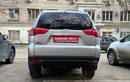 Mitsubishi Pajero Sport II рестайлинг, 2014 год, 2 500 000 рублей, 3 фотография