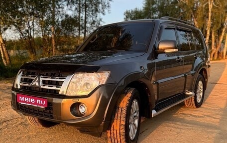 Mitsubishi Pajero IV, 2012 год, 2 070 000 рублей, 2 фотография