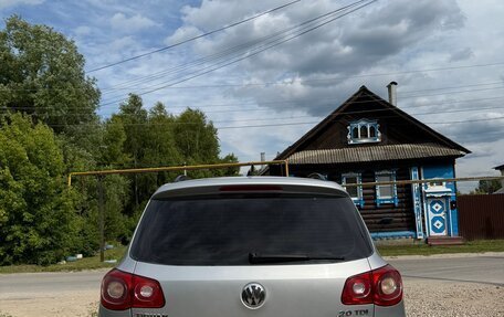 Volkswagen Tiguan I, 2009 год, 780 000 рублей, 4 фотография