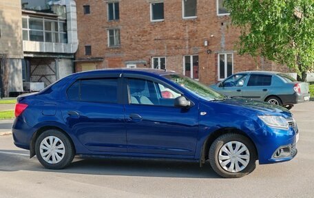 Renault Logan II, 2018 год, 570 000 рублей, 3 фотография