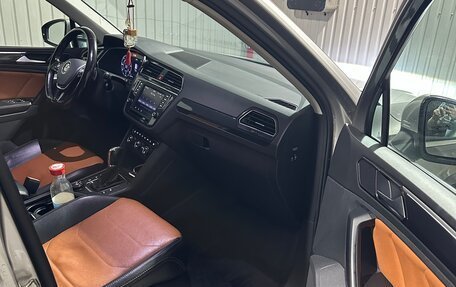 Volkswagen Tiguan II, 2016 год, 1 600 000 рублей, 5 фотография