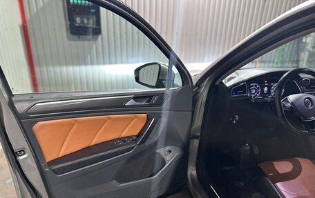 Volkswagen Tiguan II, 2016 год, 1 600 000 рублей, 12 фотография