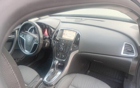 Opel Astra J, 2013 год, 870 000 рублей, 2 фотография