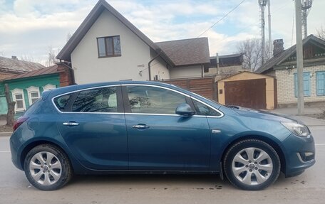 Opel Astra J, 2013 год, 870 000 рублей, 3 фотография