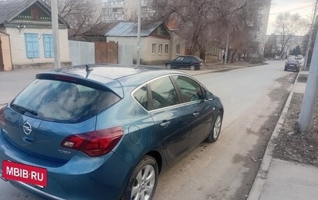 Opel Astra J, 2013 год, 870 000 рублей, 4 фотография